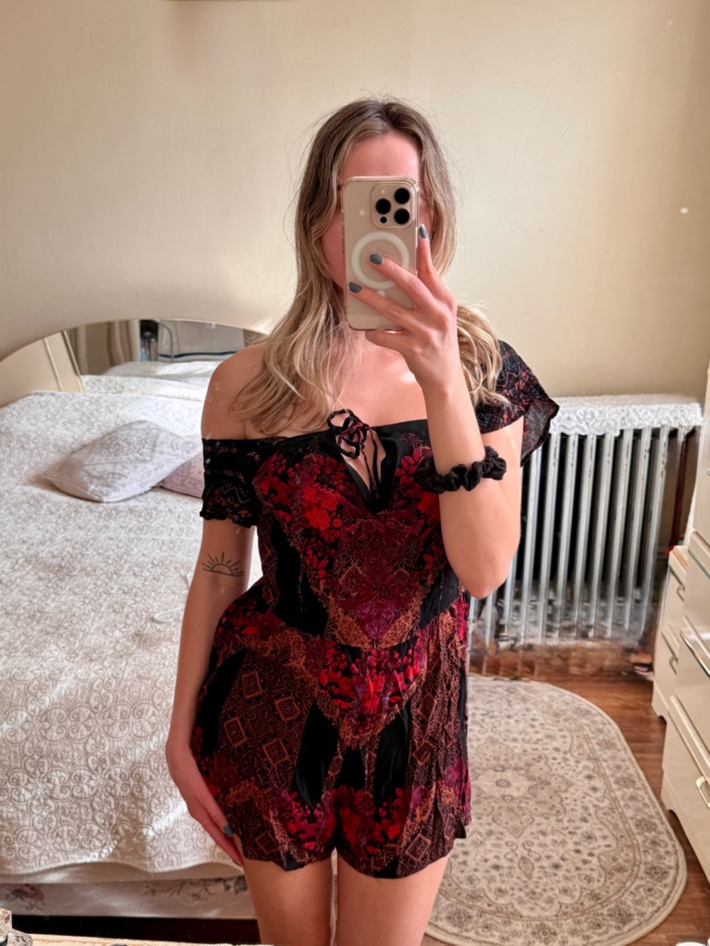 Black & Red Floral boho romper🥀🌹